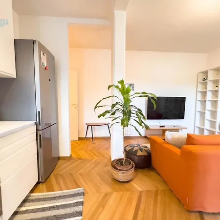 Cappello 9 Tirabora Short Rent *