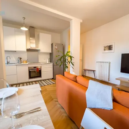 Cappello 9 Tirabora Short Rent