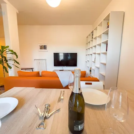 Cappello 9 Tirabora Short Rent Lejlighed