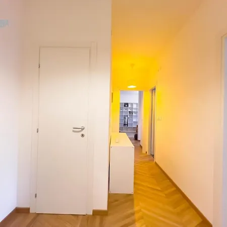 Cappello 9 Tirabora Short Rent Lejlighed