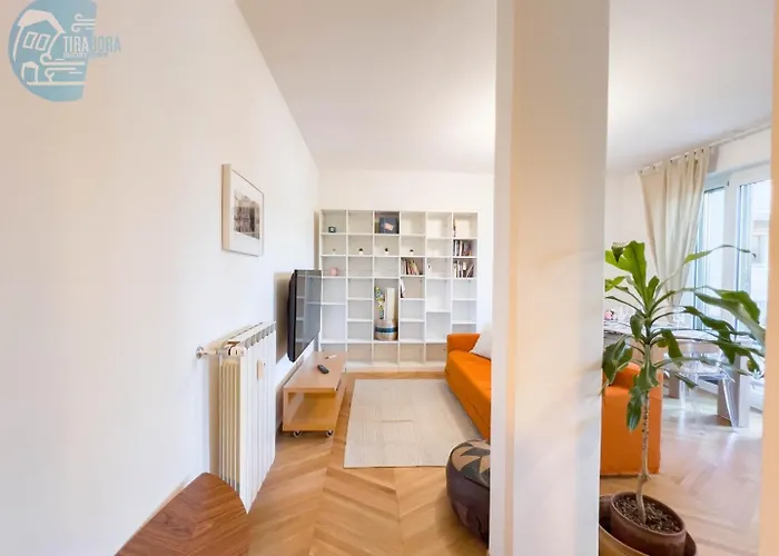 Apartment Cappello 9 Tirabora Short Rent Trieste