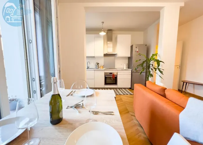 Cappello 9 Tirabora Short Rent