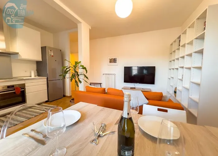 Cappello 9 Tirabora Short Rent